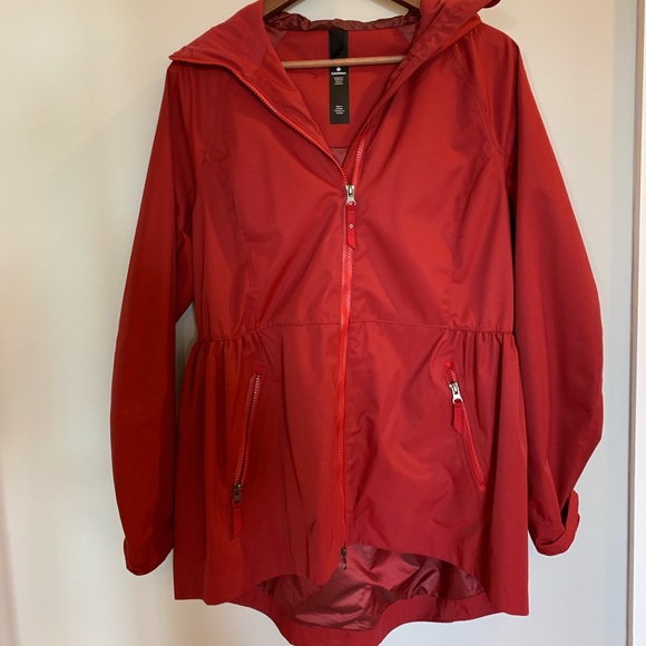 lululemon athletica Jackets & Blazers - Lululemon rain jacket